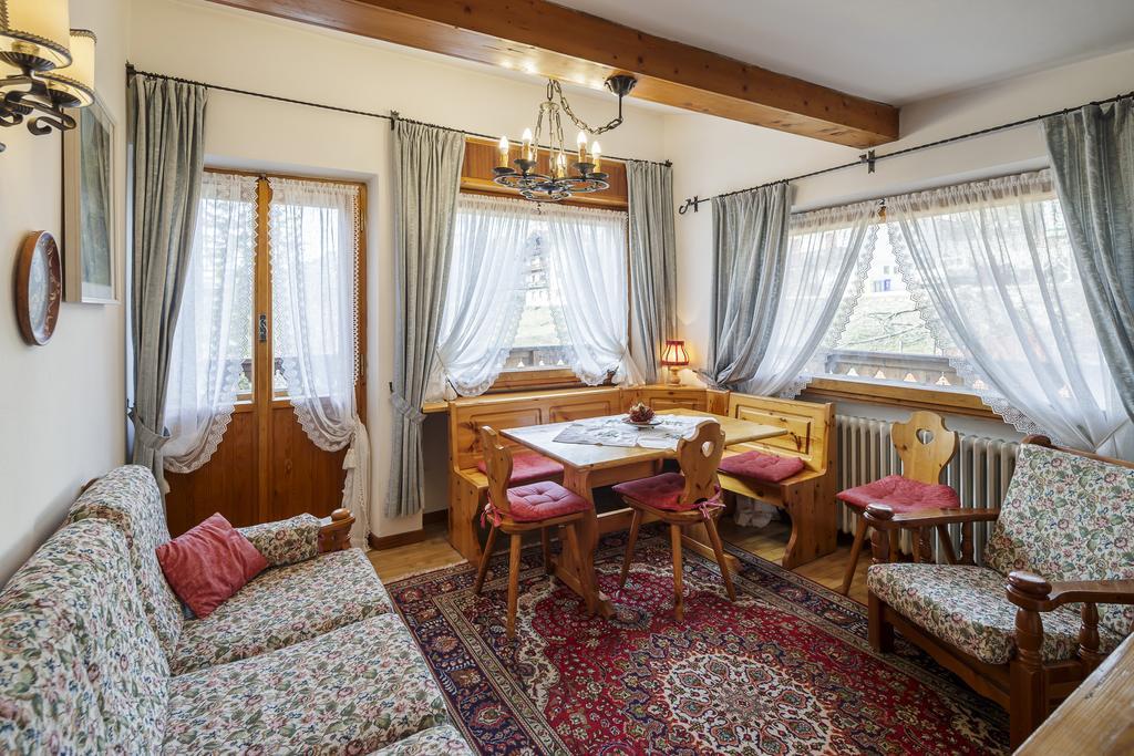 Villa Casanova - Stayincortina コルティーナ・ダンペッツォ 部屋 写真