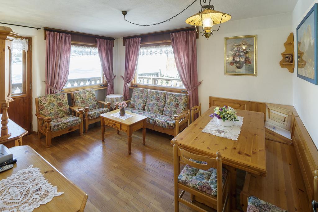 Villa Casanova - Stayincortina コルティーナ・ダンペッツォ 部屋 写真
